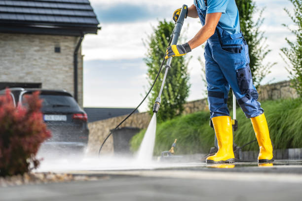Best Patio and Deck Pressure Washing  in Fountainebleau, FL